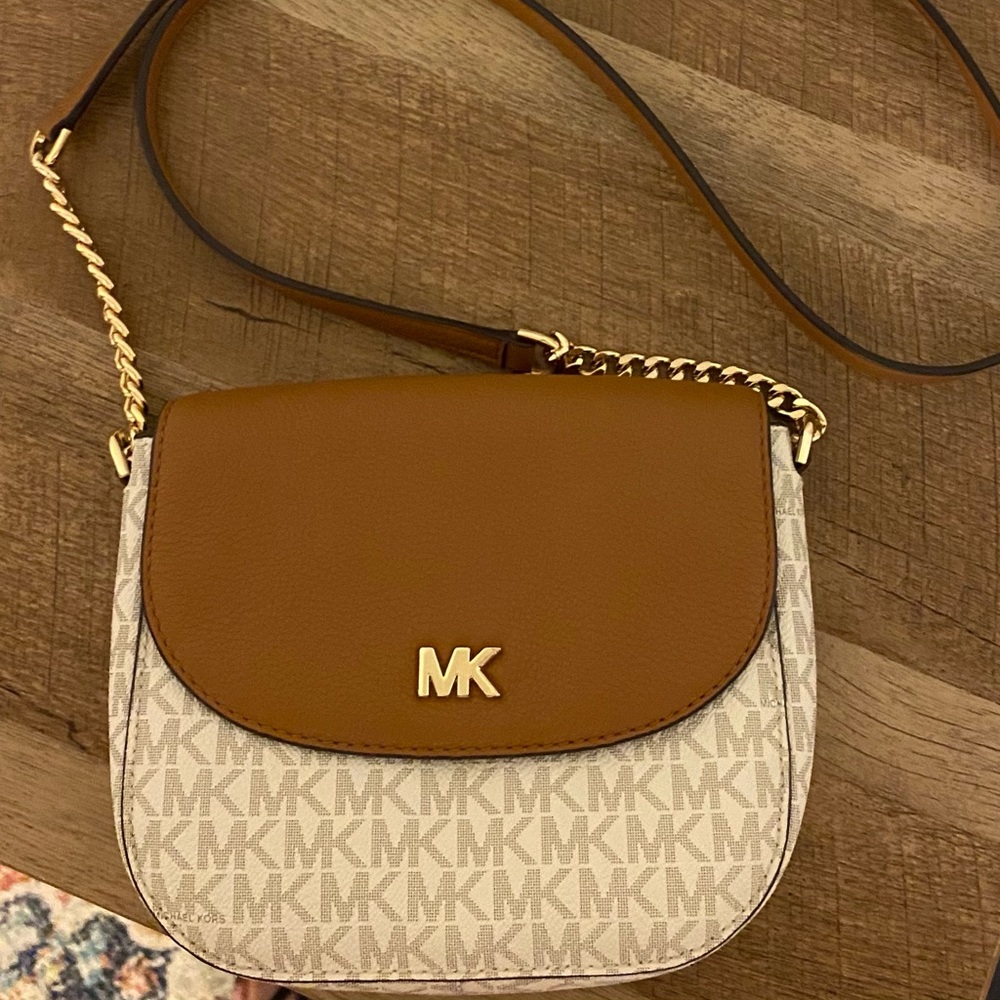 Michael Kors Crossbody